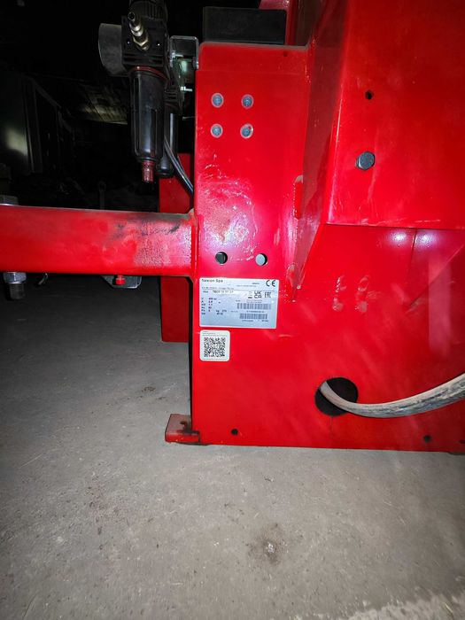 Страхотна гумодемонтажна машина TECO 36 Special GP с RFT рамо