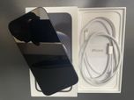 Телефон iphone 16e.