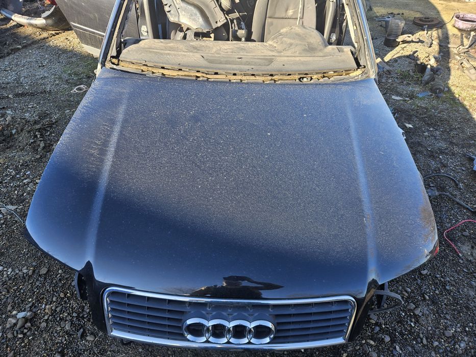 Capota Audi A4 B6 LZ9W Negru in stare buna,