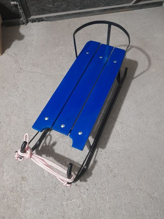 Sanii din fier si lemn