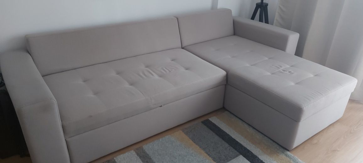 Canapea extensibila (270cm) cu picior (150 cm)