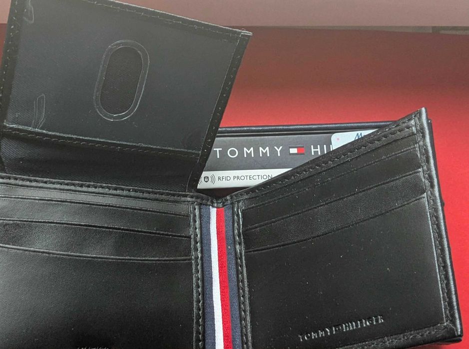 portofel nou Tommy Hilfiger