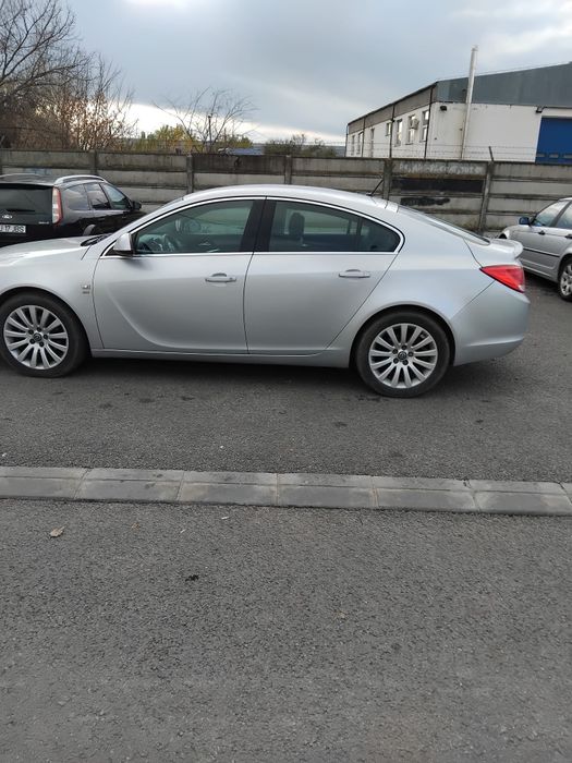 Opel Insignia  1.8