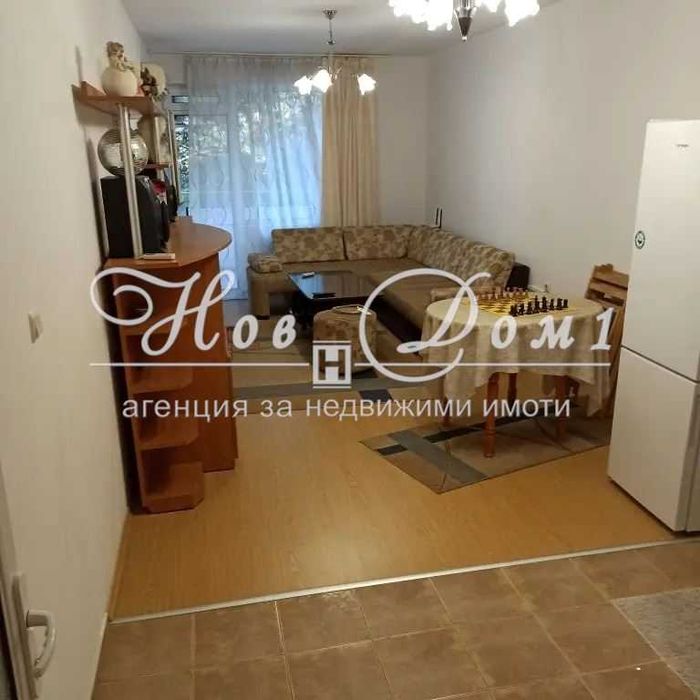 Дава се под наем Двустаен апартамент в Варна, Окръжна болница - 90 кв.м за 459 € - Снимка #1