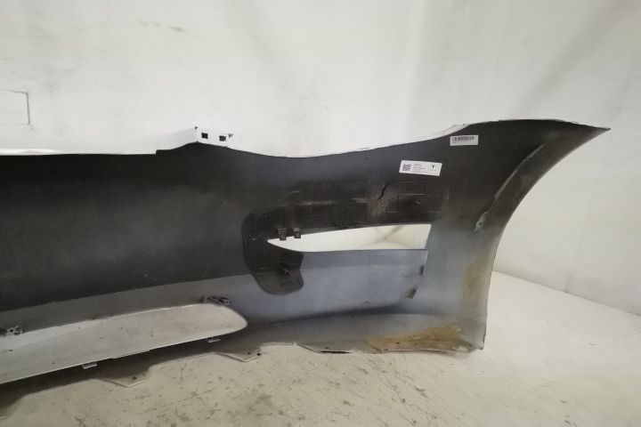 Тесла Модел Y / Tesla Model Y 1 Оригинална предна броня в добро състоя