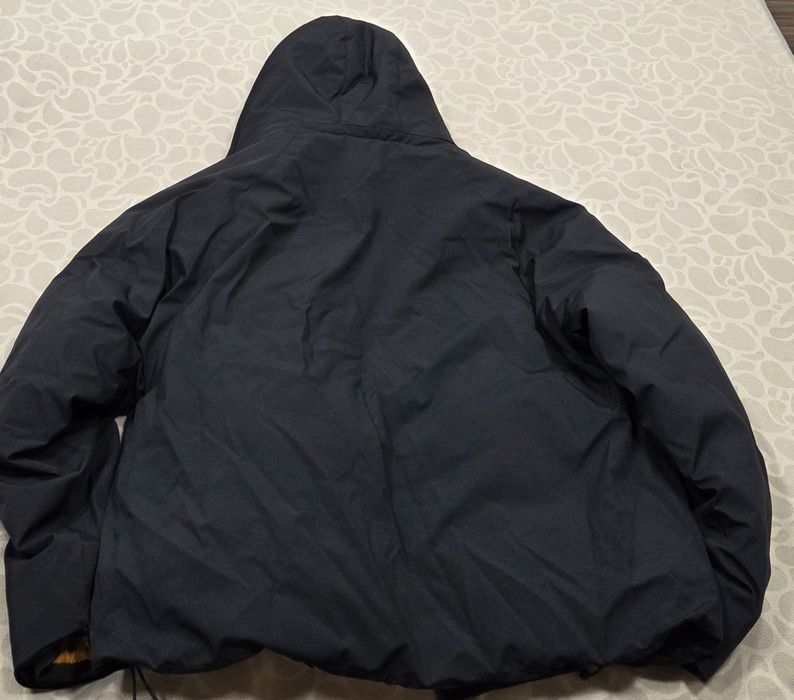 Продава се дебело зимно яке за момче на ,ново обличане един единствен