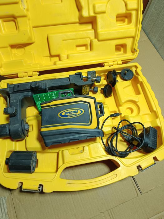 Laser 360° Spectra cu lumina verde Model LT58G