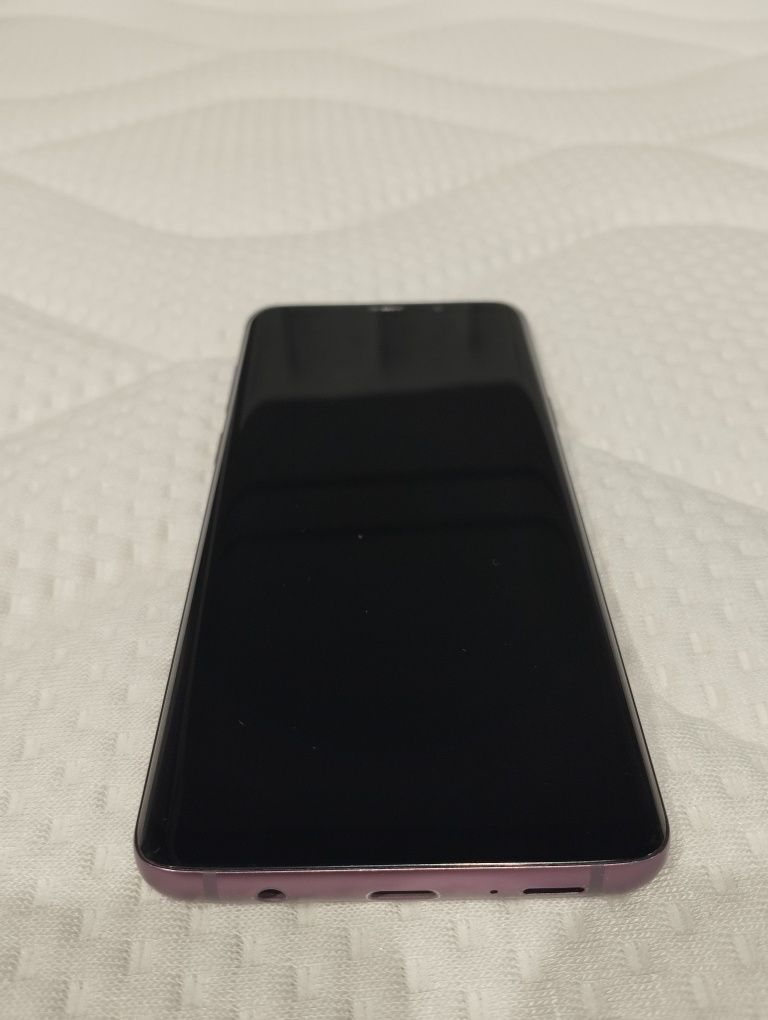 Продам свой Samsung s9+(USA) Розово-фиолетовый.