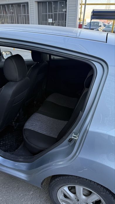 Спарк 1 евро, зур холатда 2014 йил 182000 км краска крило питно