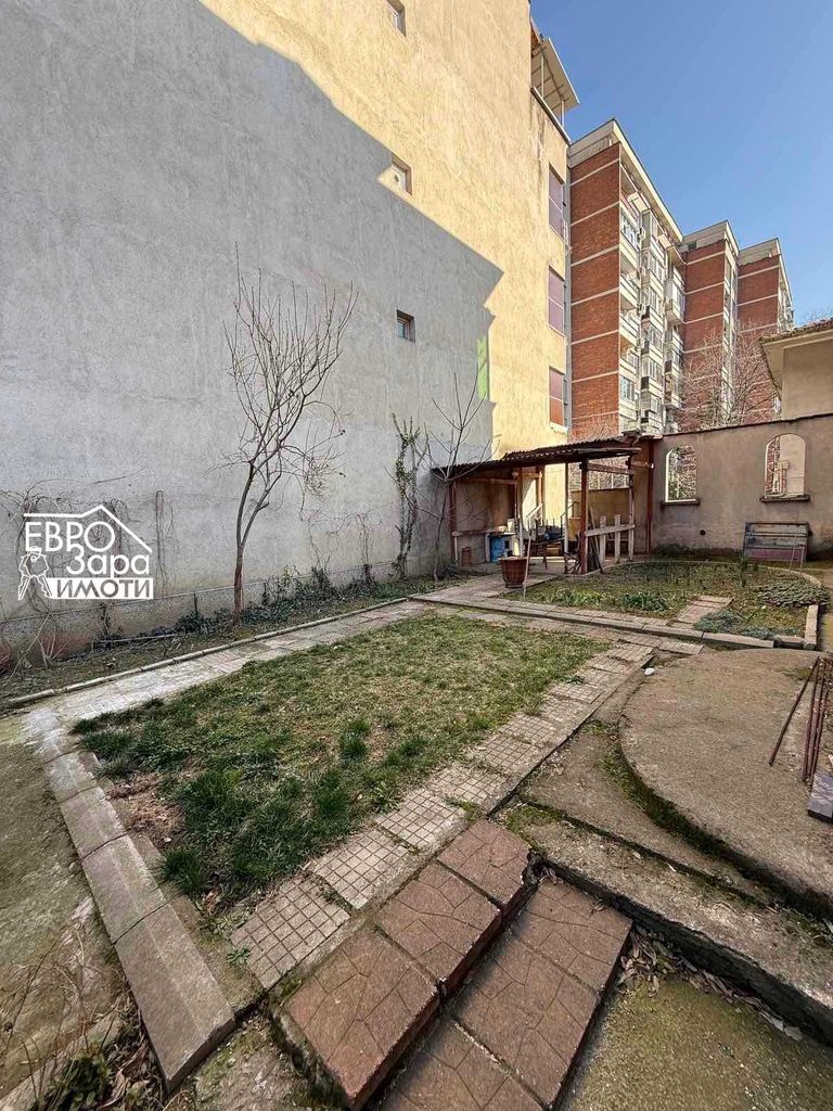Дава се под наем Тристаен апартамент в Стара Загора, Център - 87 кв.м за 331.5 € - Снимка #8