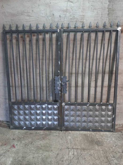 Заваръчни услуги метални конструкции