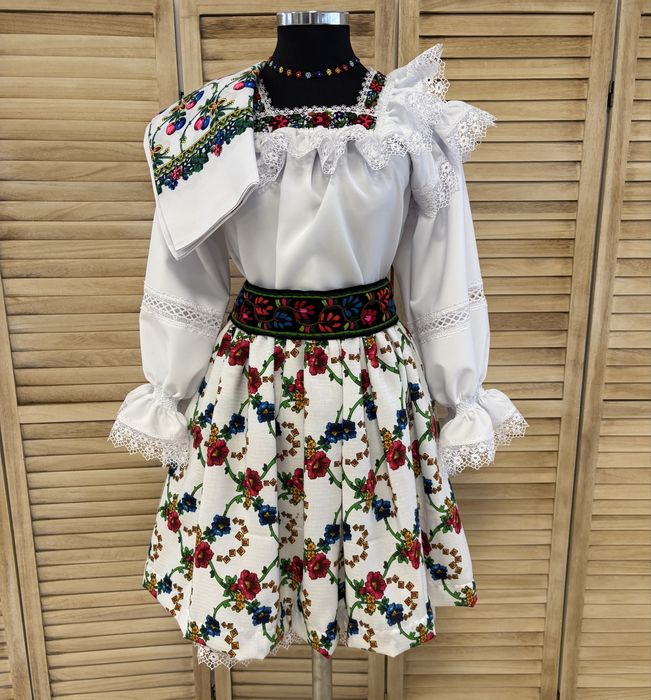 Costum traditional de Maramures pentru femei set complet
