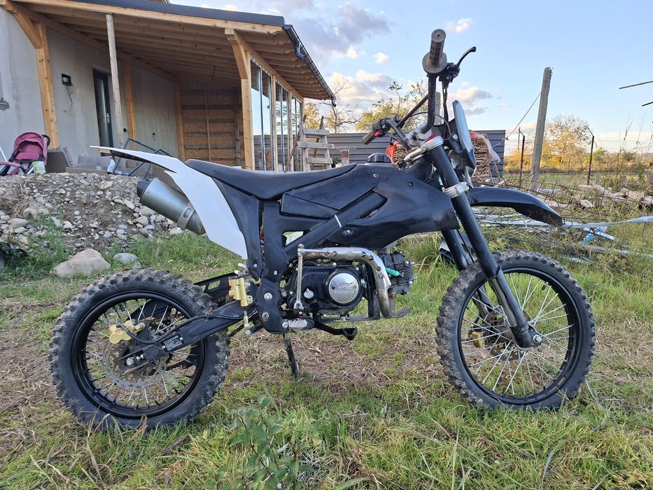 Cross kxd 140cc .
