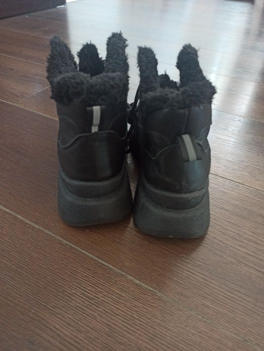 Geaca piele M/L și ghete Nr 39