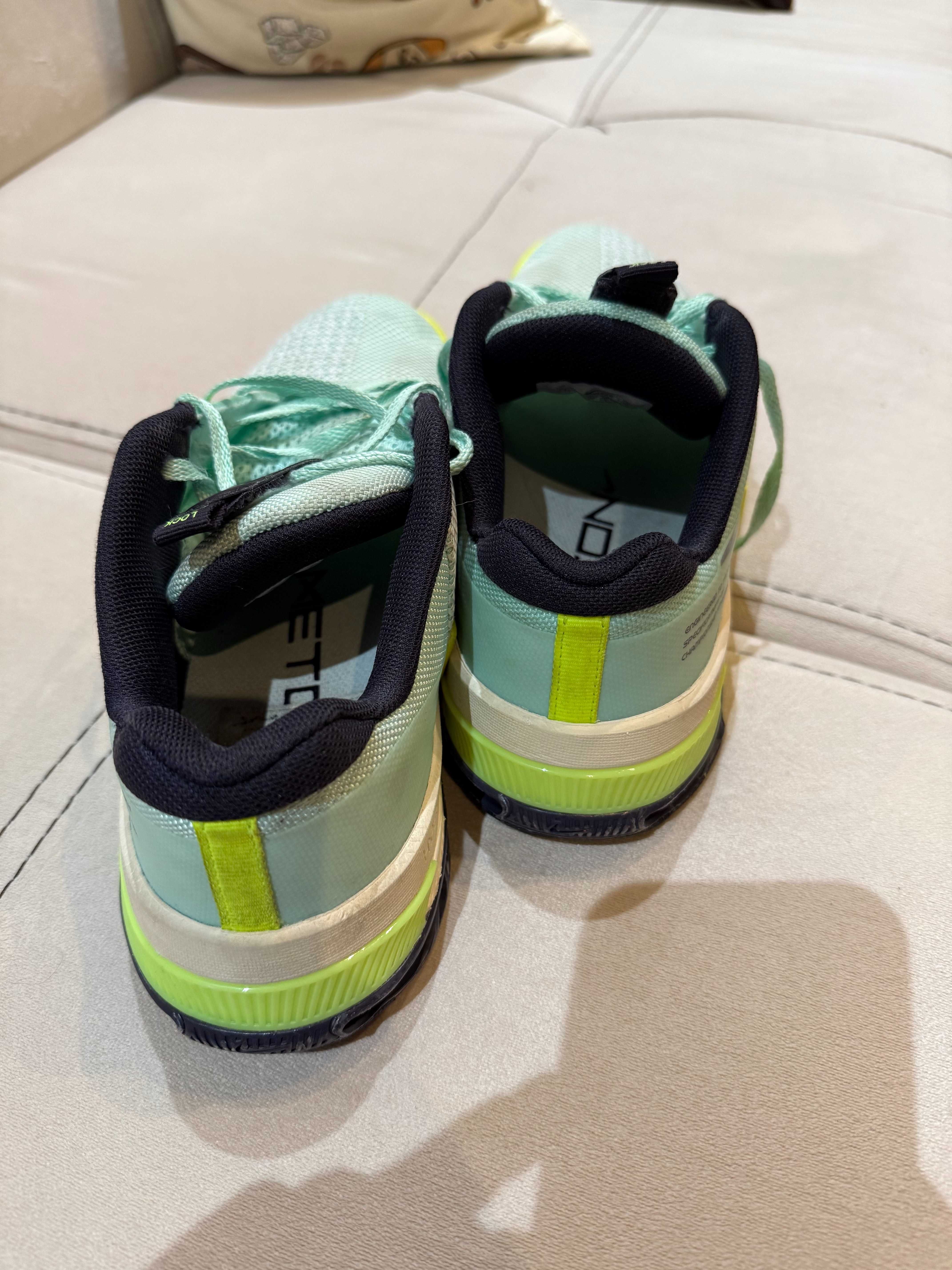 Nike Metcon 8 - Тренировъчни обувки в цвят mint
