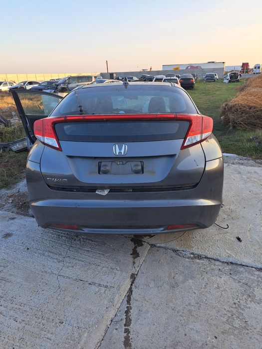 Dezmembrez honda civic 1,4 benzina an 2012