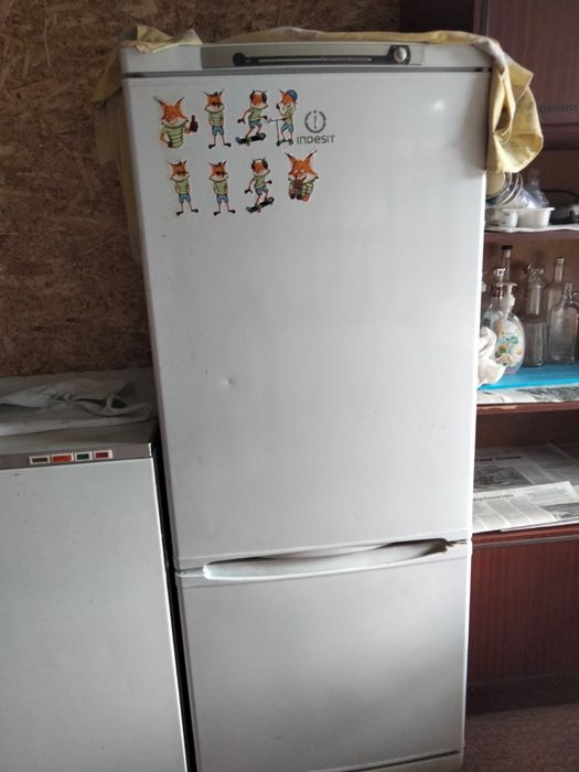 Продам холодильник