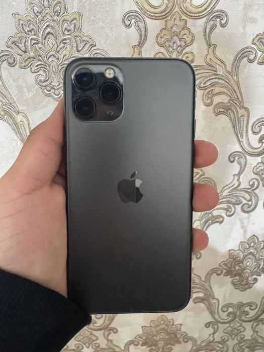 Sotiladi apple 11 pro