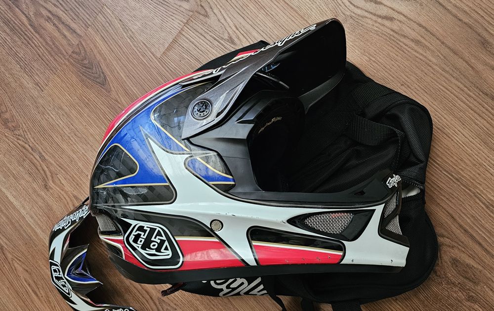 Каска TLD DH Troy Lee Designs D3 Carbon - Aaron Gwin