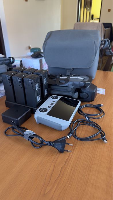 DJI Mavic 3 Pro Fly More Combo