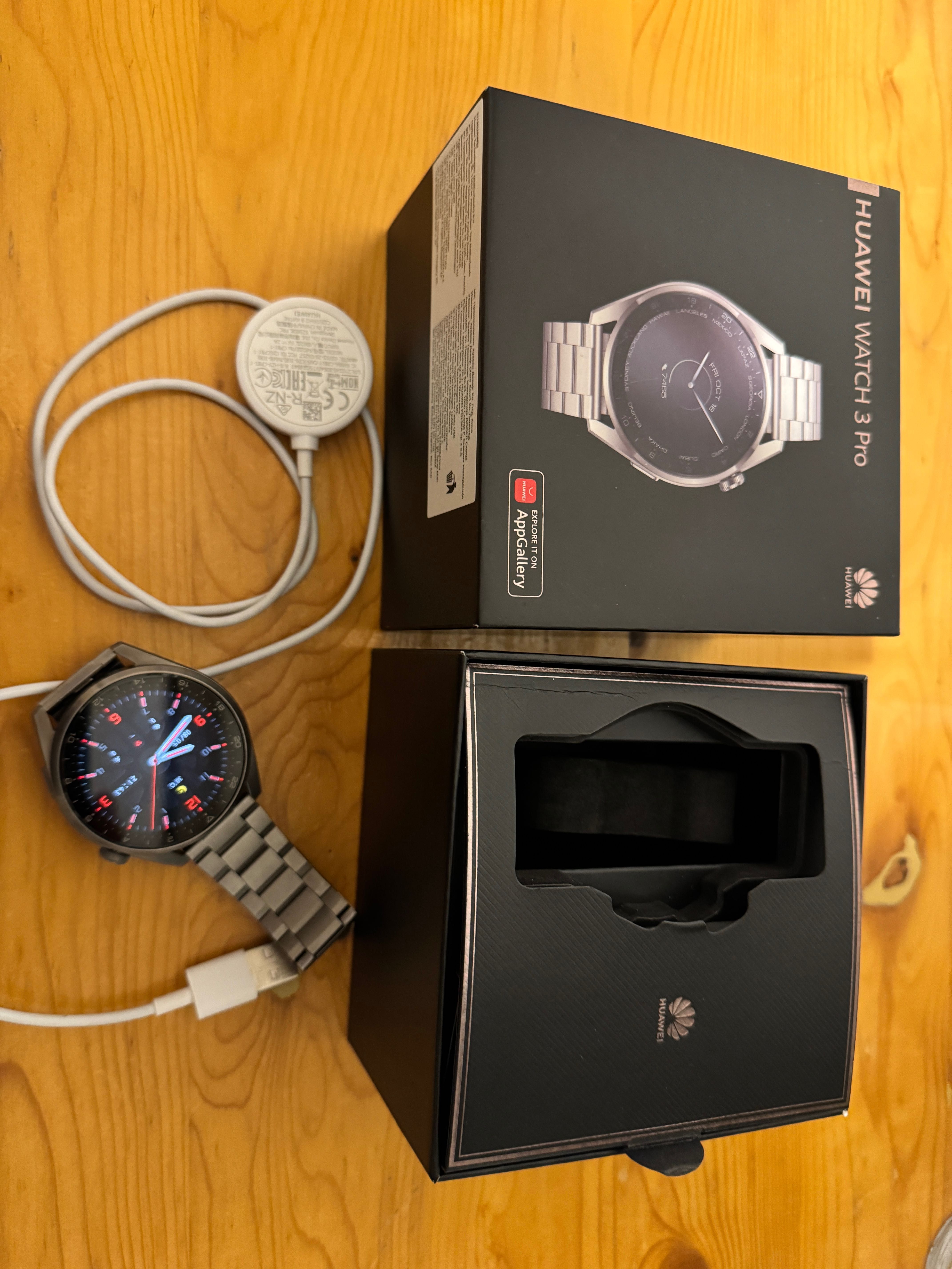 Продавам HUAWEI Watch 3 PRO Titanium gray