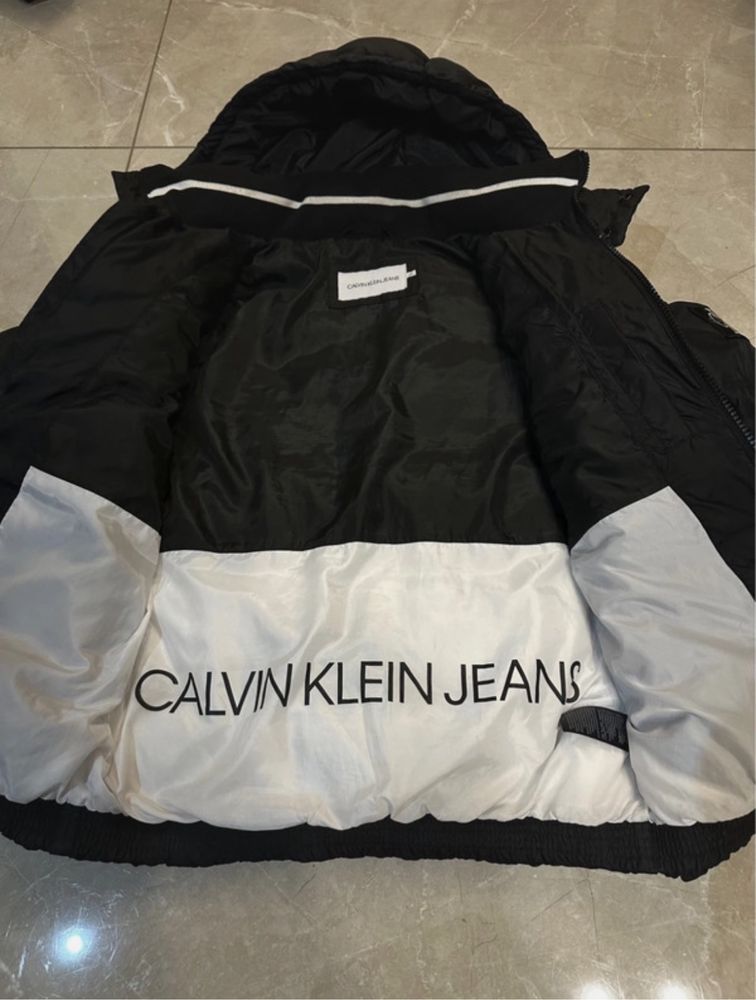 Geaca Calvin Klein xs fit s