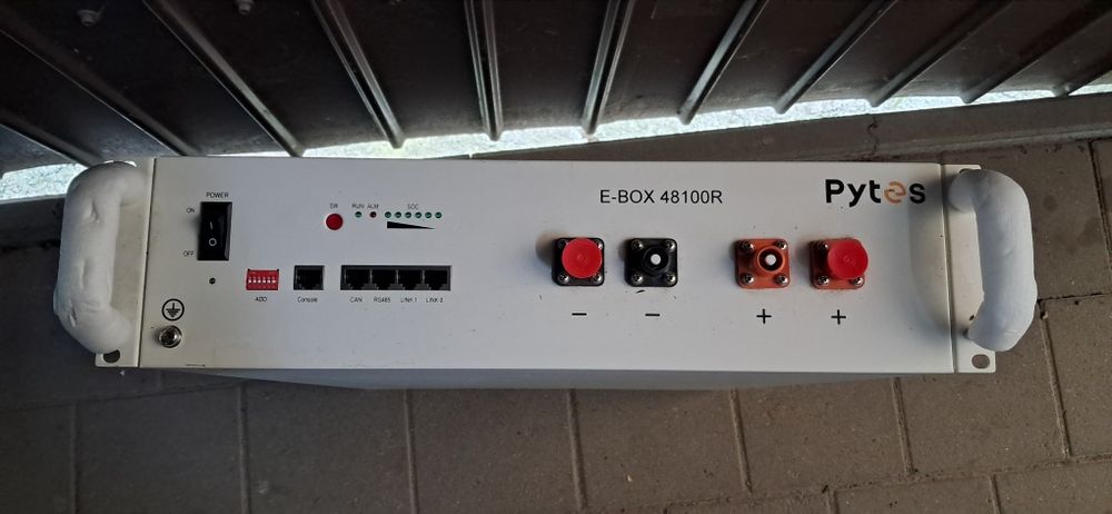 Acumulator panouri solare / pytes
