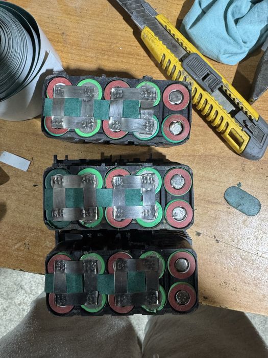 Vand acumulatori milwaukee reconditionati noi