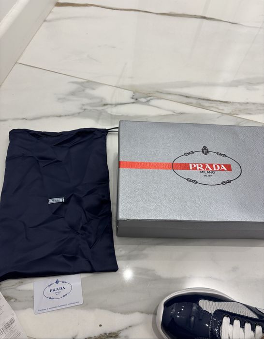 Prada Cup 44 blue