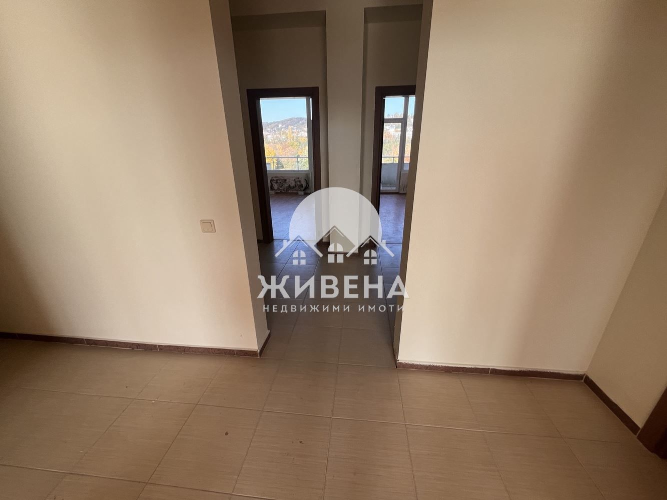 3-стаен апартамент, к.к. Св.Св. Константин и Елена, 180 кв.м, до ключ