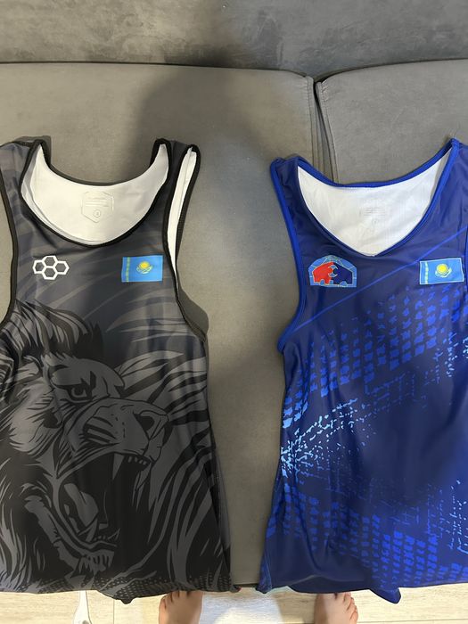 Борцовское трико красное и синее