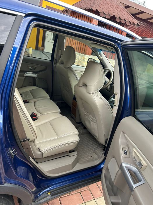 Vând Volvo XC90