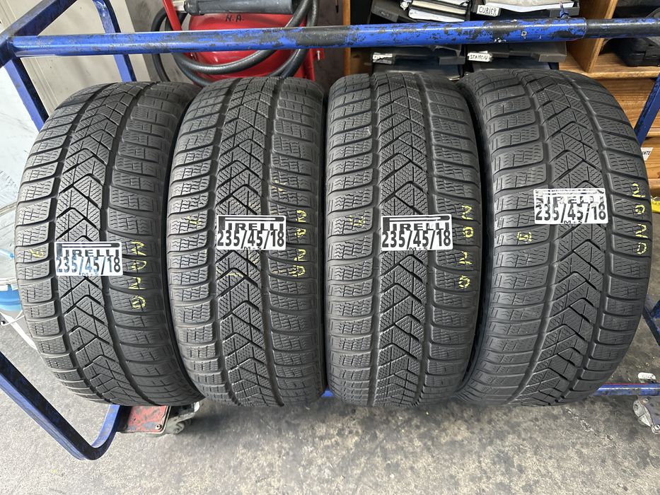 235/45/18 Pirelli M+S