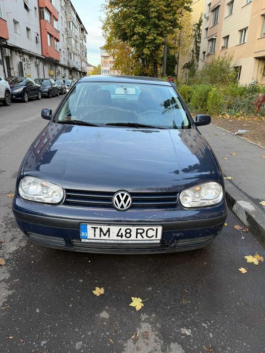 Vand GOLF 4 1.6 benzina