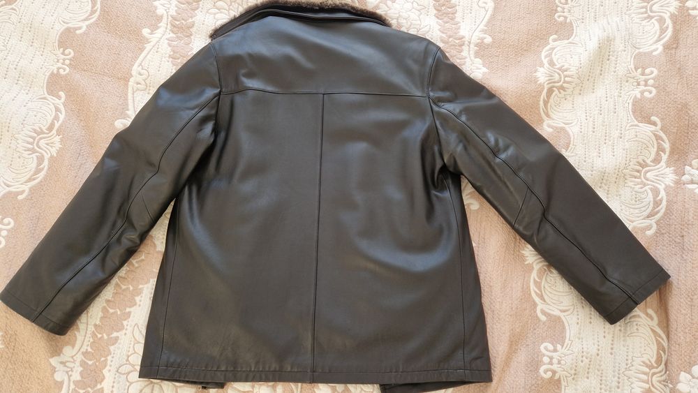 Продам кожаную куртку