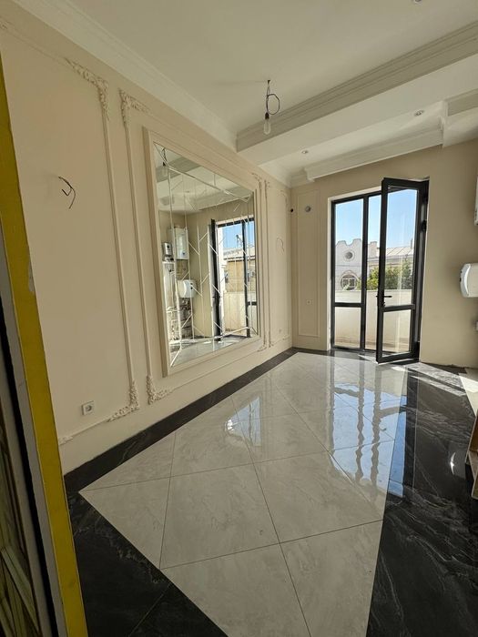 Kvartira продается 3/2/7 на жк Abu Dabi