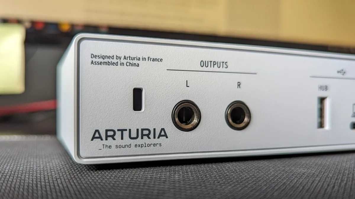 Профессиональный аудиоинтерфейс Arturia MiniFuse 1