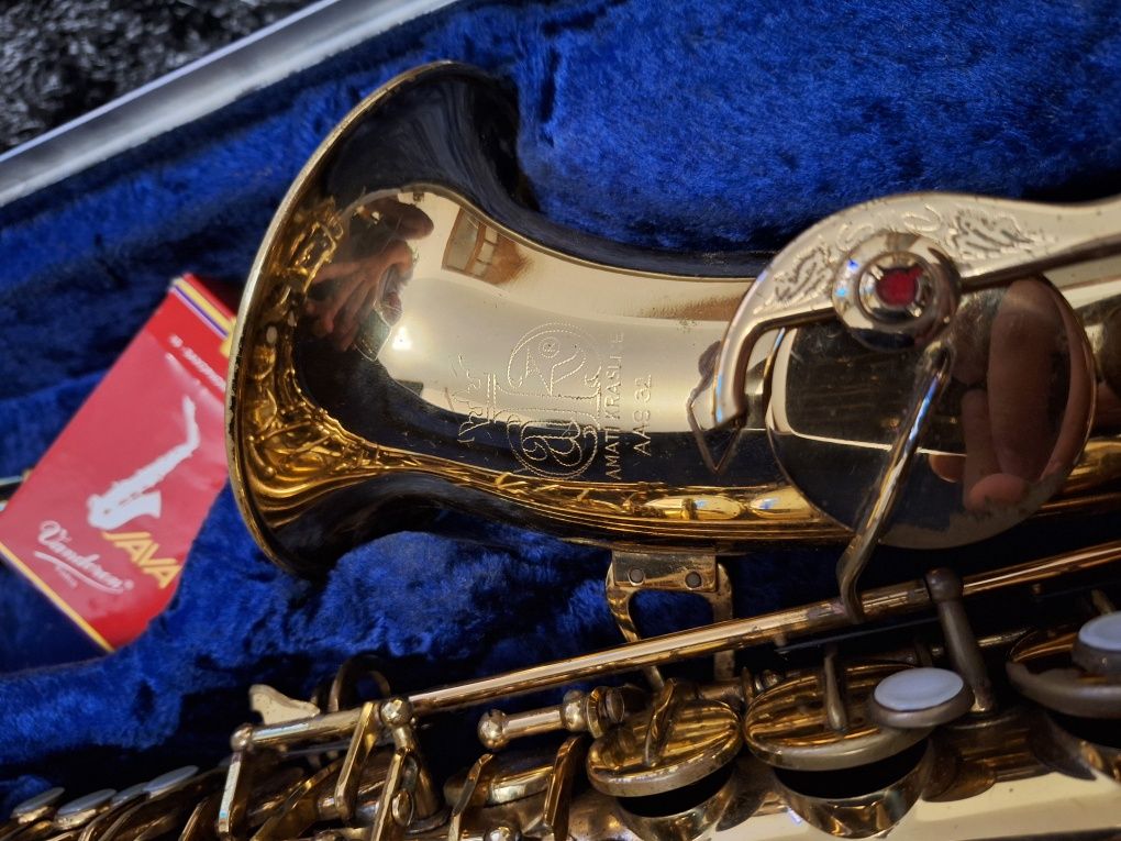 Saxofon alto Amati