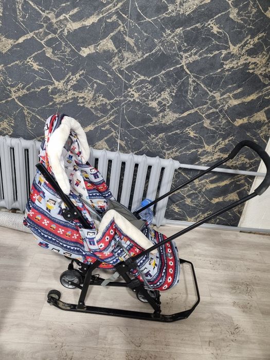 Продам санки детские