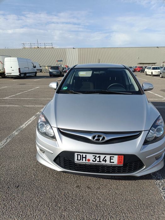 Vând Hyundai i30