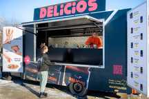 Food truck Mercedes