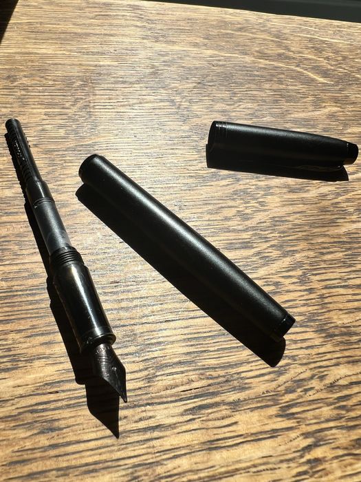 Stilou Parker IM Achromatic negru mat