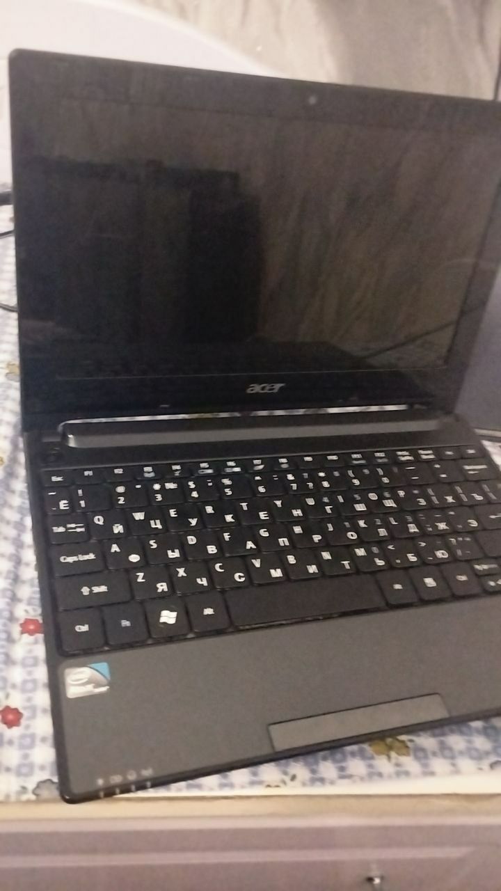 Acer aspire one netbook