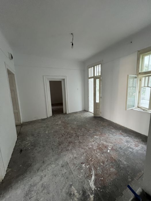 Persoana fizica , inchiriez casa in zona Complexului studentesc