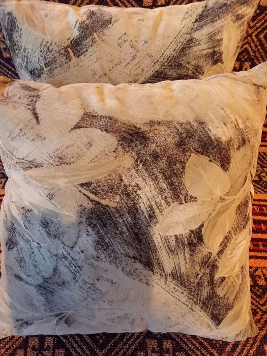 Продаю подушки для дивана новые размер 45x45 ткань велюр город Караган