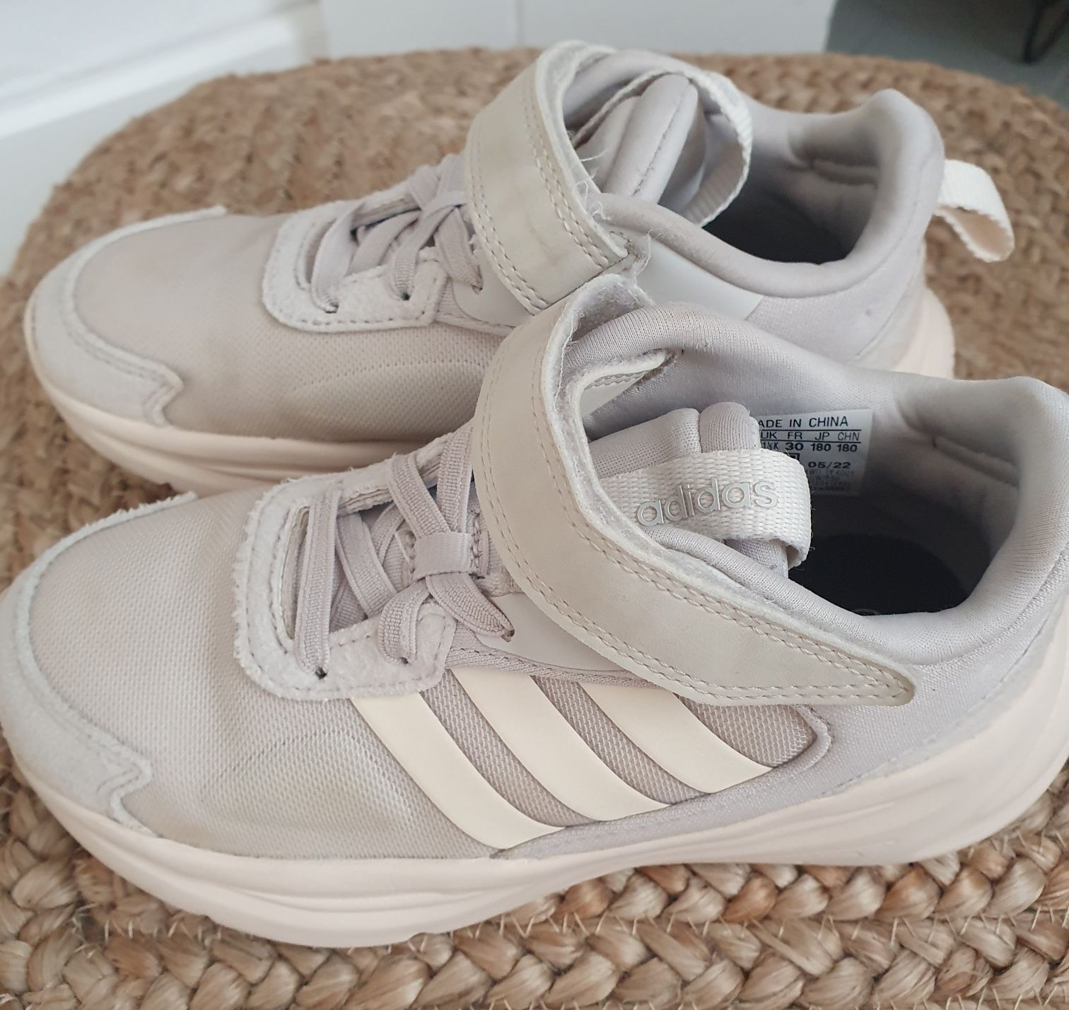 Adidași Adidas marimea 30