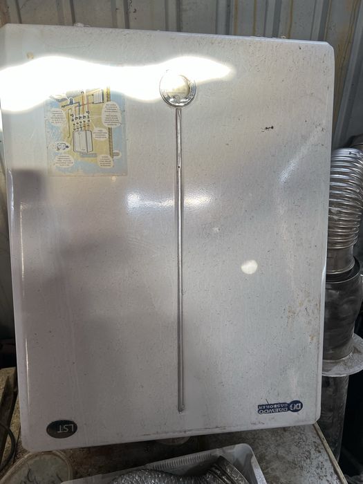 Газовый водонагреватель (колонка) Daewoo.