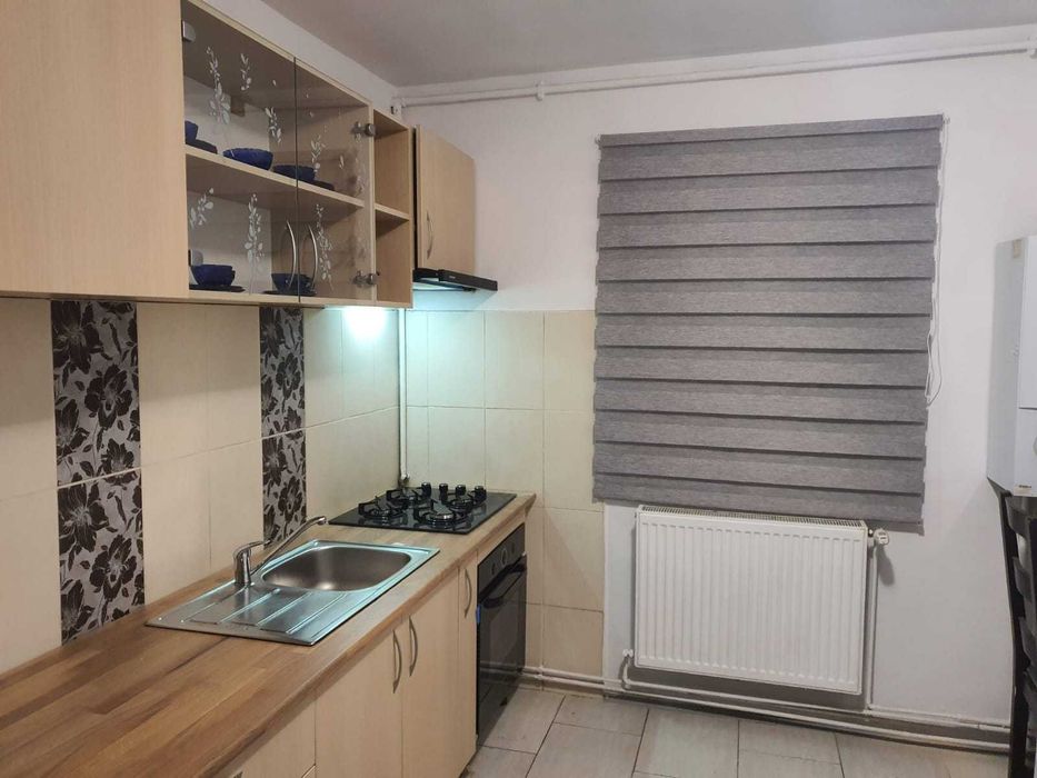 Inchiriez Apartament 3 camere  Sagului !!