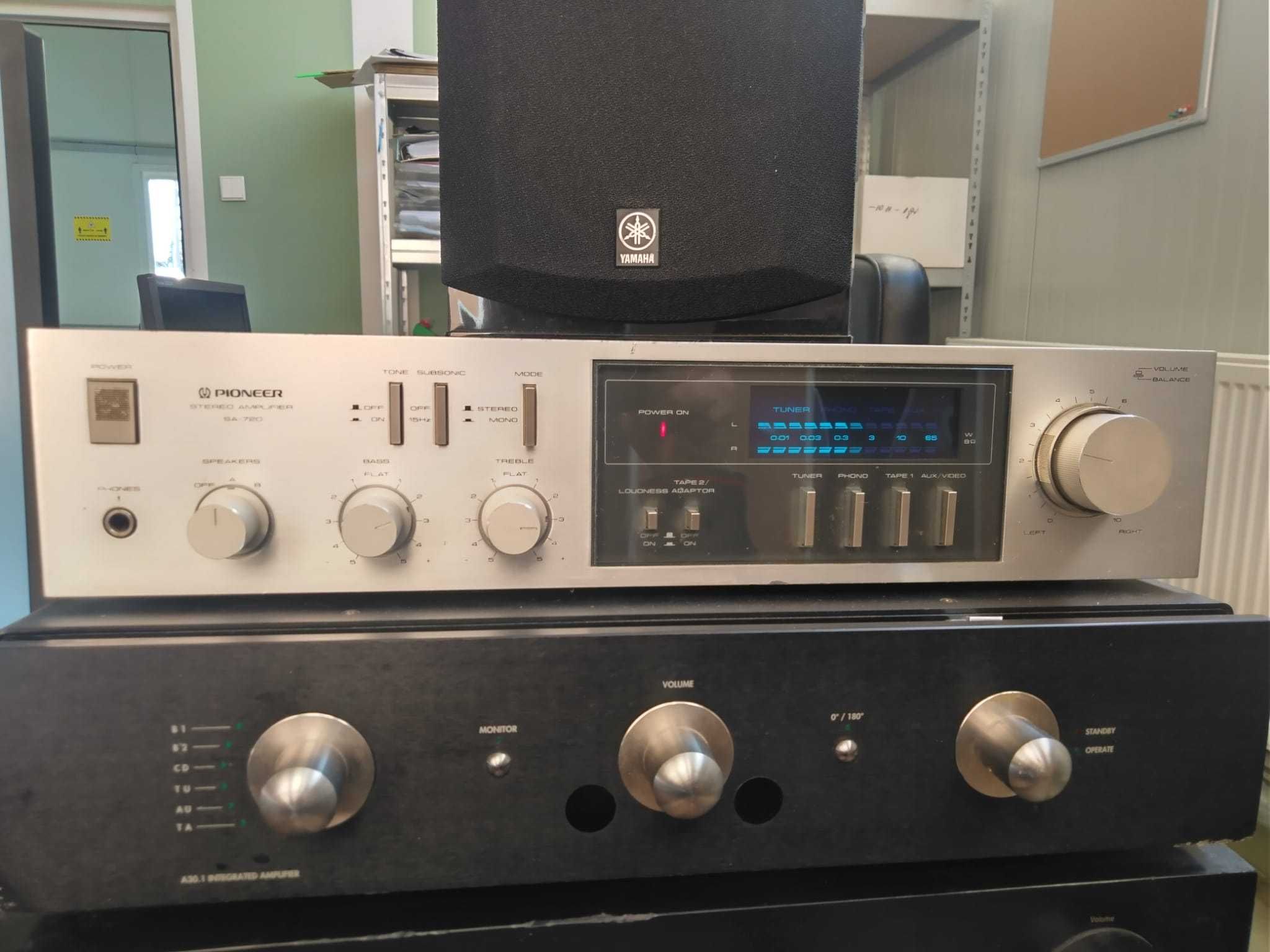Amplificator Pioneer SA-720 BlueLine cap de serie