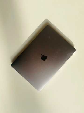 13' Macbook Pro 2018 Touchbar/2,7 GHz Quad-Core i7/16GB RAM/500GB